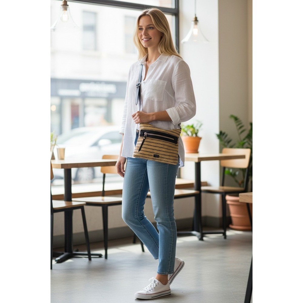 Fossil Tan Black Dotted Stripe Woven Straw Crossbody‎ Messenger Bag Adjustable